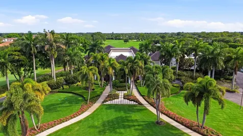 624 W Lakewoode Circle W Delray Beach FL 33445