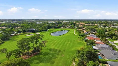 624 W Lakewoode Circle W Delray Beach FL 33445