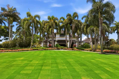 624 W Lakewoode Circle W Delray Beach FL 33445