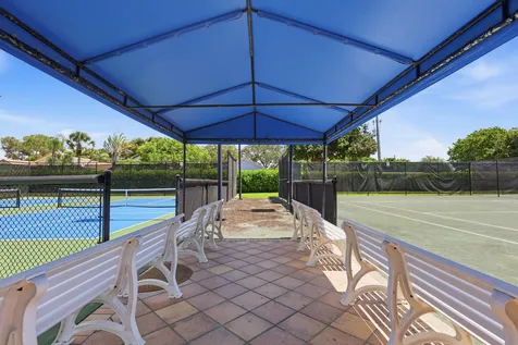 624 W Lakewoode Circle W Delray Beach FL 33445
