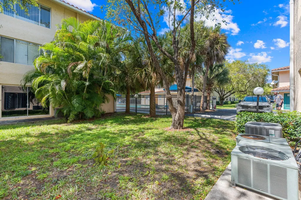 3230 NW 102nd Terrace Coral Springs FL 33065