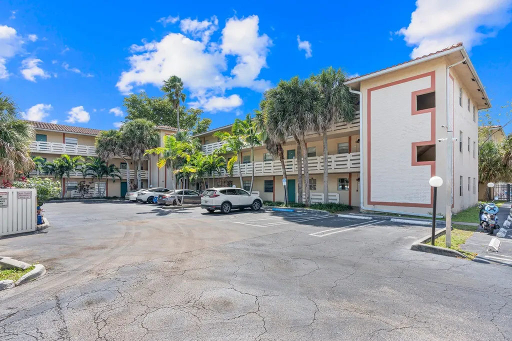 3230 NW 102nd Terrace Coral Springs FL 33065