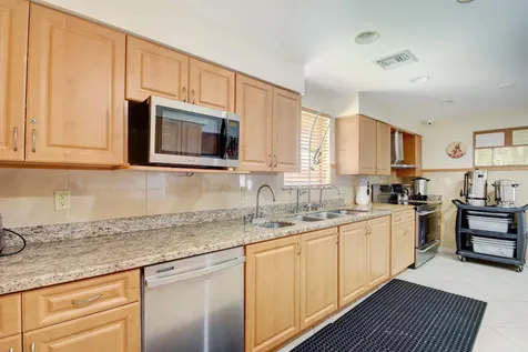 9930 Frangipani Tree Way Boynton Beach FL 33436