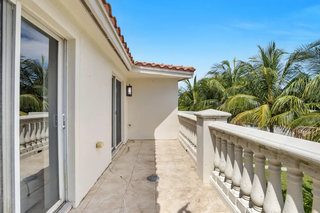 1362 Bayview Drive Fort Lauderdale FL 33304
