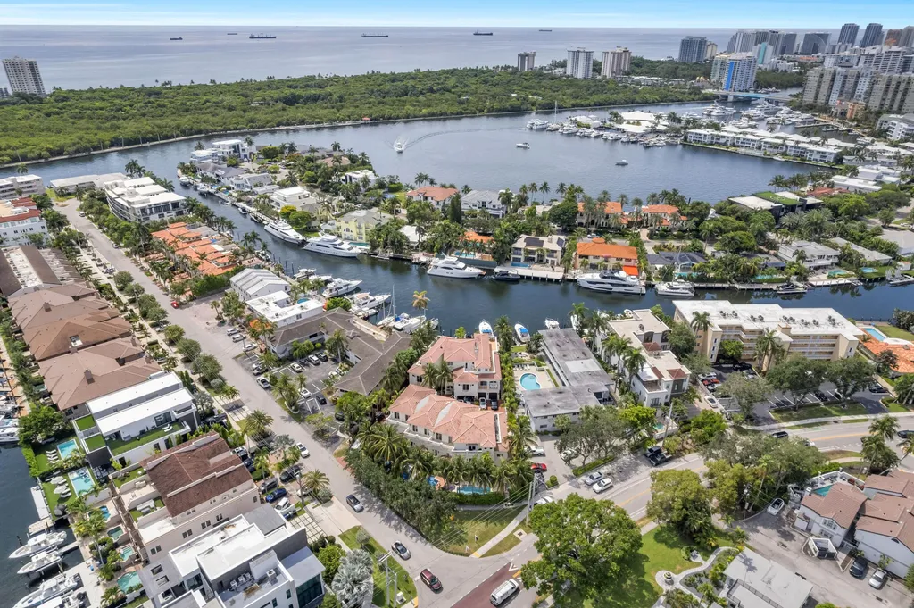 1362 Bayview Drive Fort Lauderdale FL 33304