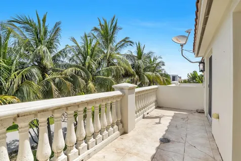 1362 Bayview Drive Fort Lauderdale FL 33304