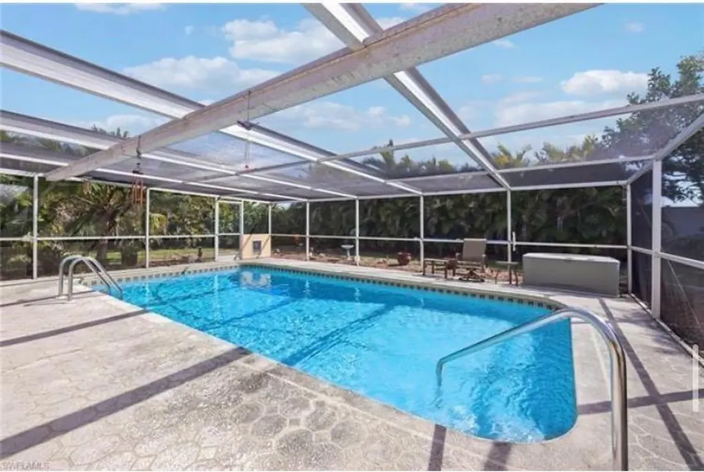 1116 SE 30th Terrace Cape Coral FL 33904