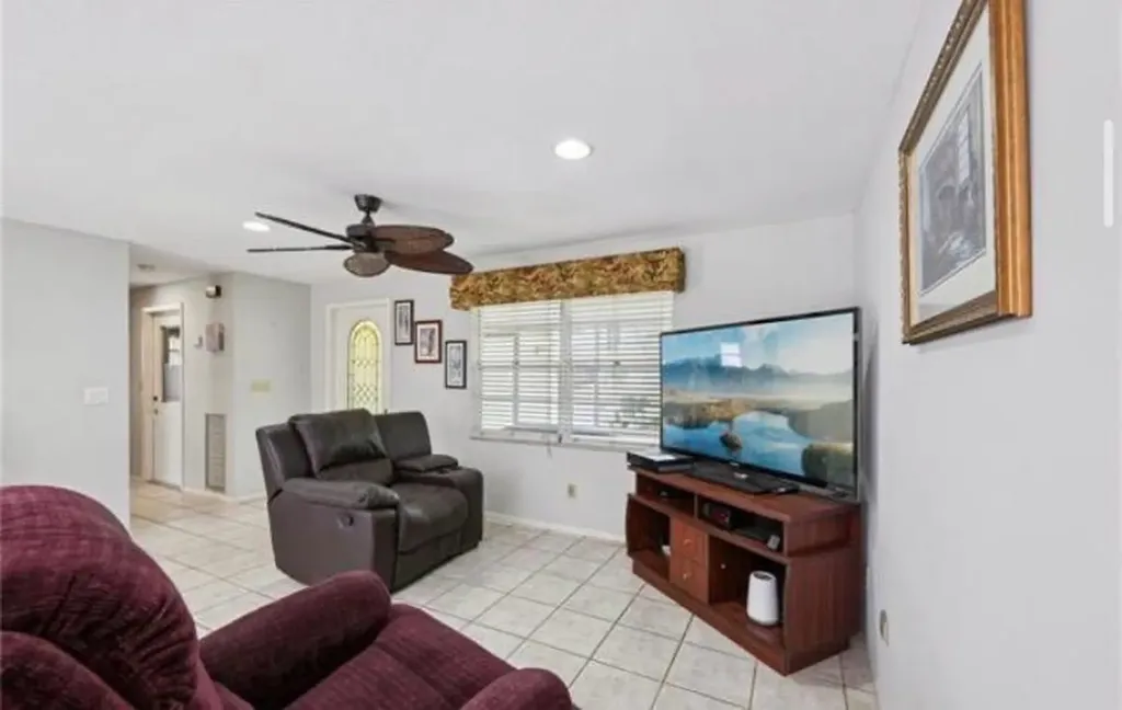 1116 SE 30th Terrace Cape Coral FL 33904
