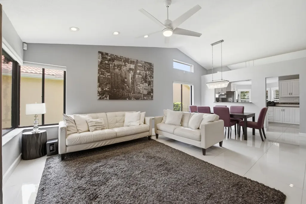 10577 Mendocino Lane Boca Raton FL 33428