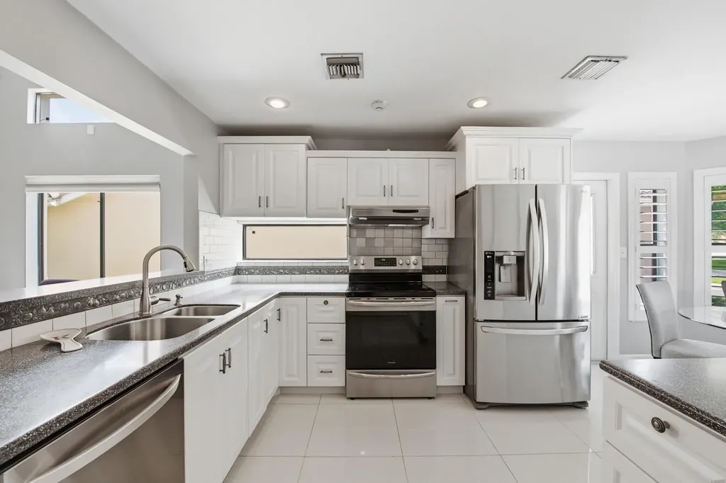 10577 Mendocino Lane Boca Raton FL 33428