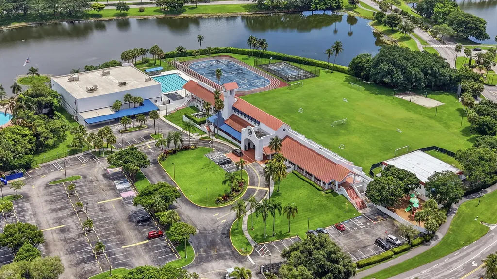 10577 Mendocino Lane Boca Raton FL 33428