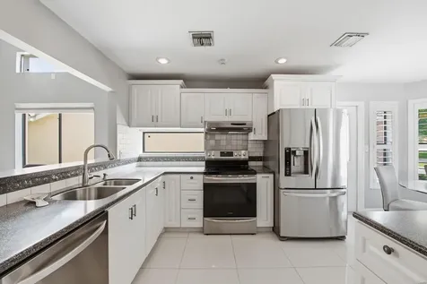 10577 Mendocino Lane Boca Raton FL 33428
