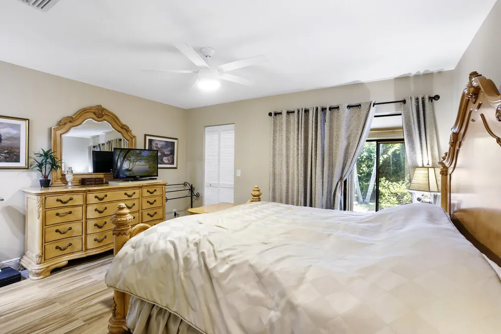 2641 Gately Drive W West Palm Beach FL 33415