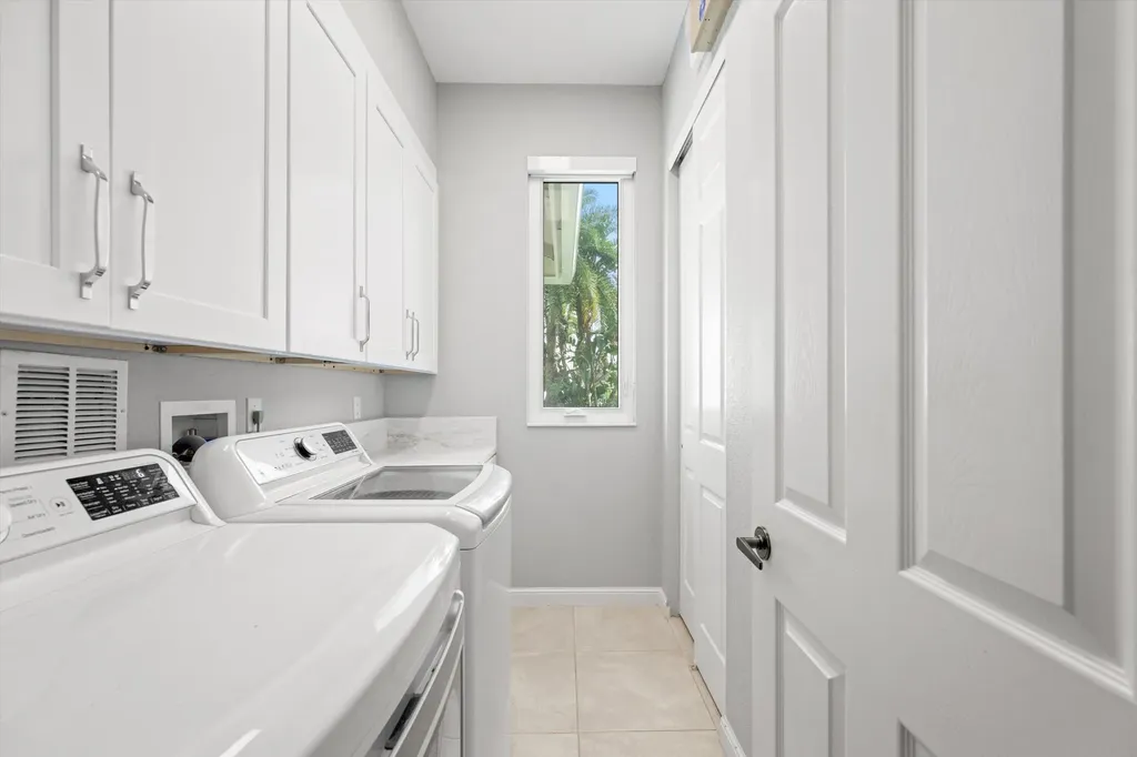 11158 Mainsail Court Wellington FL 33449
