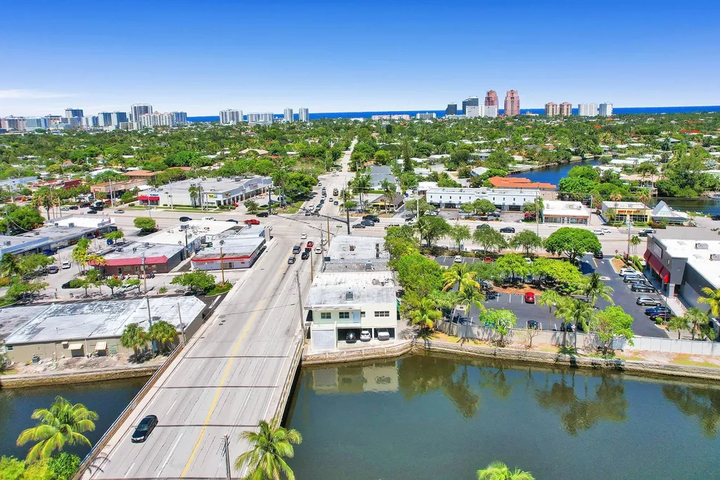 2208 NE 26th Avenue Fort Lauderdale FL 33305