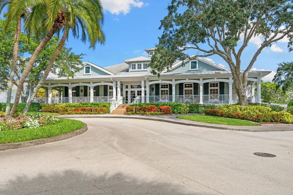 2320 Water Oak Court SW Vero Beach FL 32962