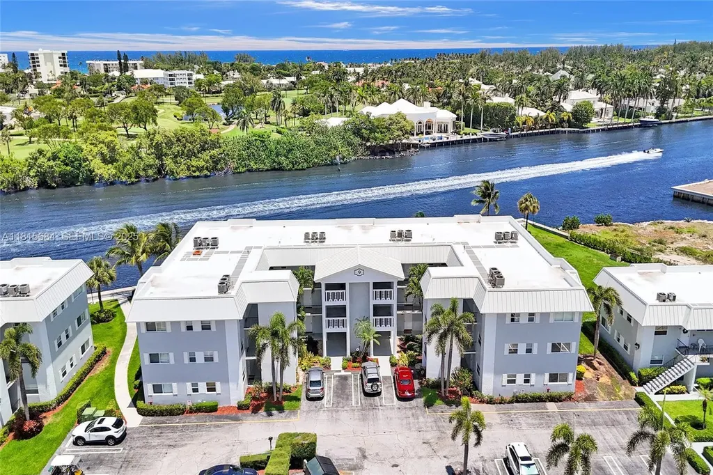 9 Colonial Club Drive Boynton Beach FL 33435