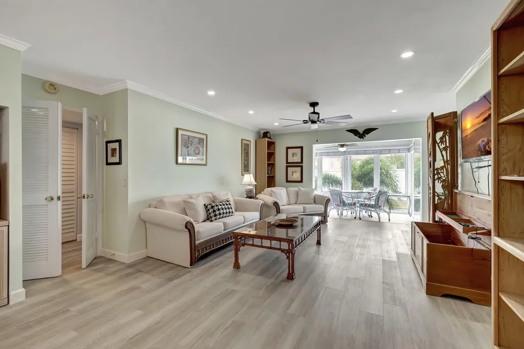 9 Colonial Club Drive Boynton Beach FL 33435