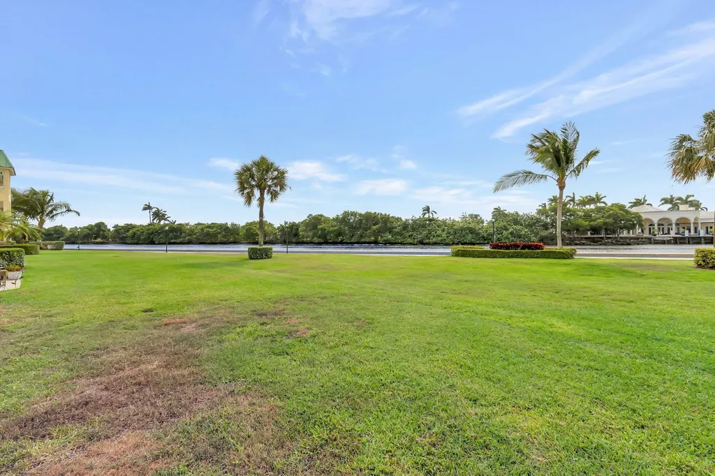 9 Colonial Club Drive Boynton Beach FL 33435