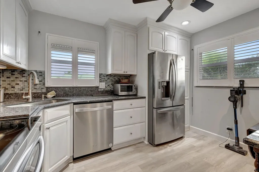 9 Colonial Club Drive Boynton Beach FL 33435