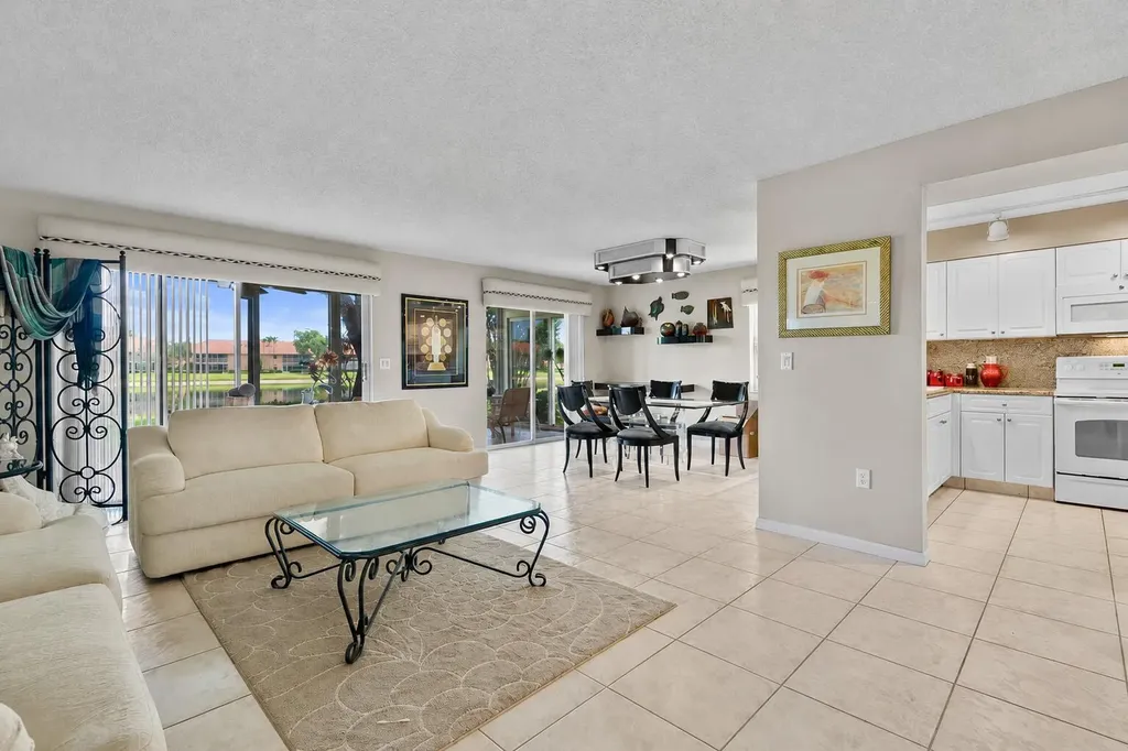9927 Seacrest Circle Boynton Beach FL 33437