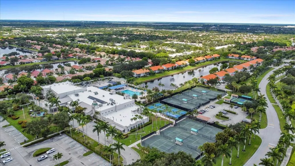 9927 Seacrest Circle Boynton Beach FL 33437