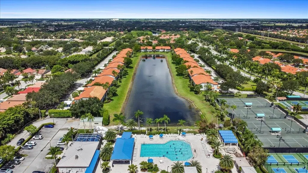 9927 Seacrest Circle Boynton Beach FL 33437