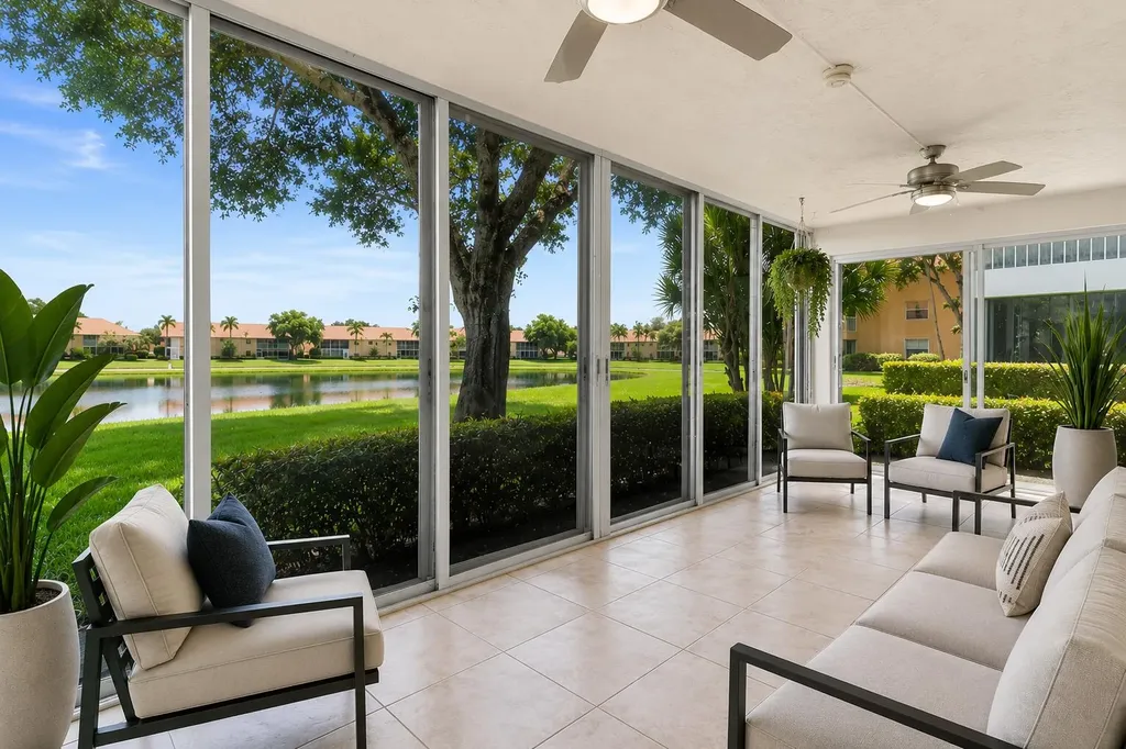 9927 Seacrest Circle Boynton Beach FL 33437
