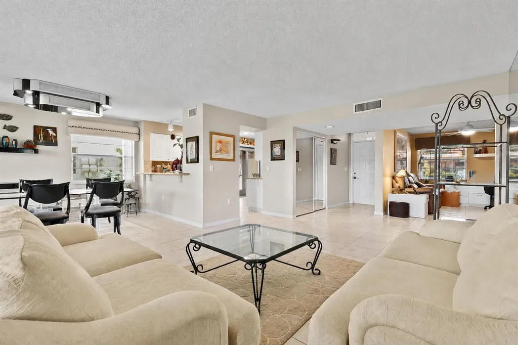 9927 Seacrest Circle Boynton Beach FL 33437