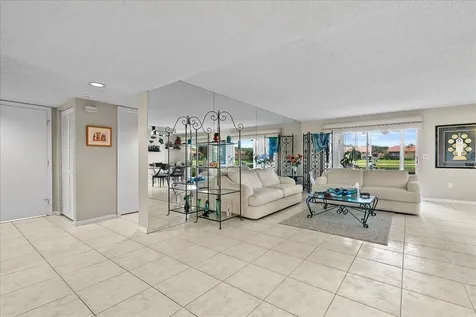 9927 Seacrest Circle Boynton Beach FL 33437