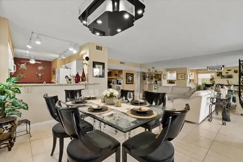 9927 Seacrest Circle Boynton Beach FL 33437