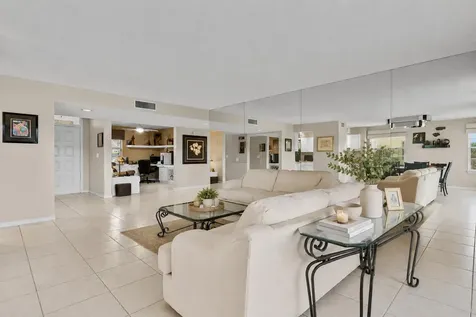 9927 Seacrest Circle Boynton Beach FL 33437