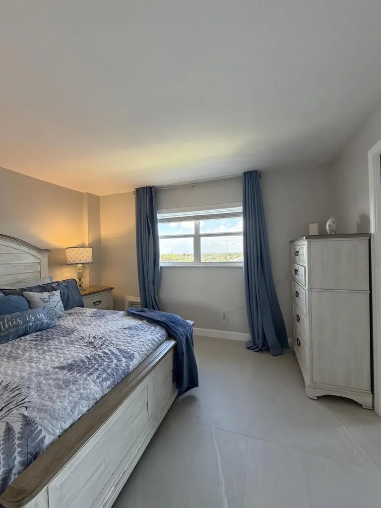 1160 Hillsboro Mile Hillsboro Beach FL 33062