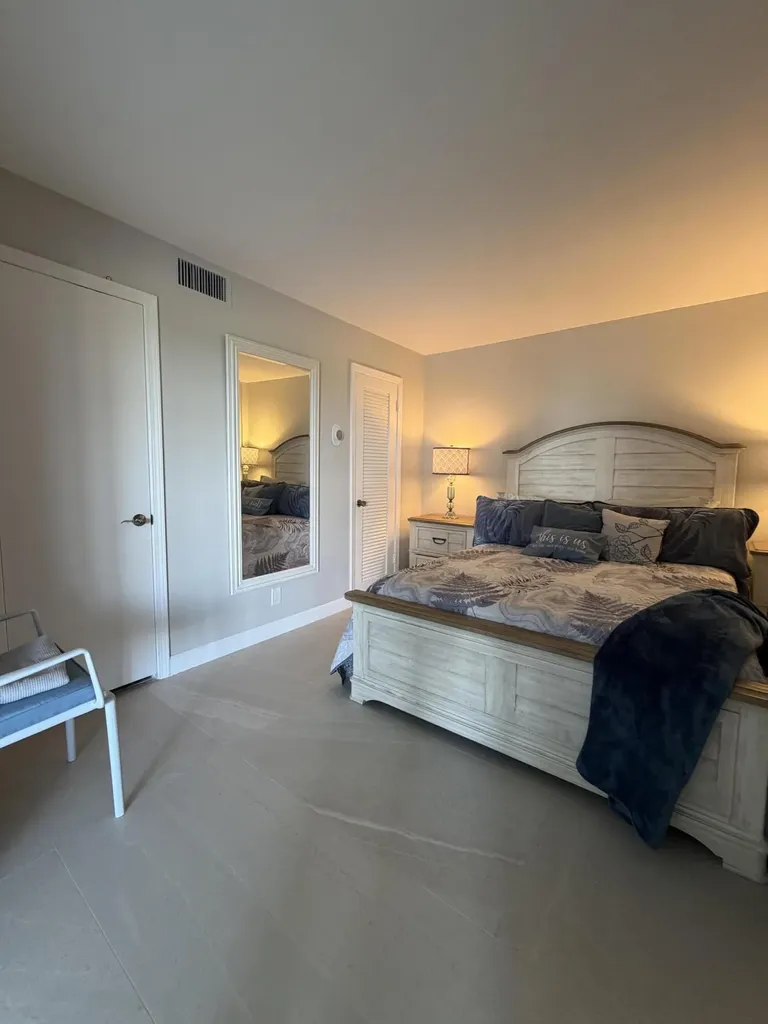 1160 Hillsboro Mile Hillsboro Beach FL 33062