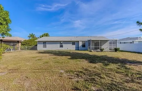 4140 SW 6th Avenue Cape Coral FL 33914