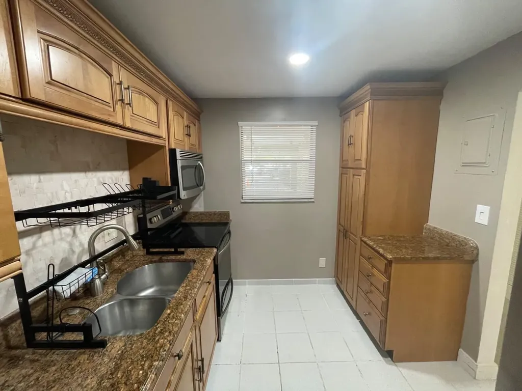2322 S Cypress Bend Drive Pompano Beach FL 33069