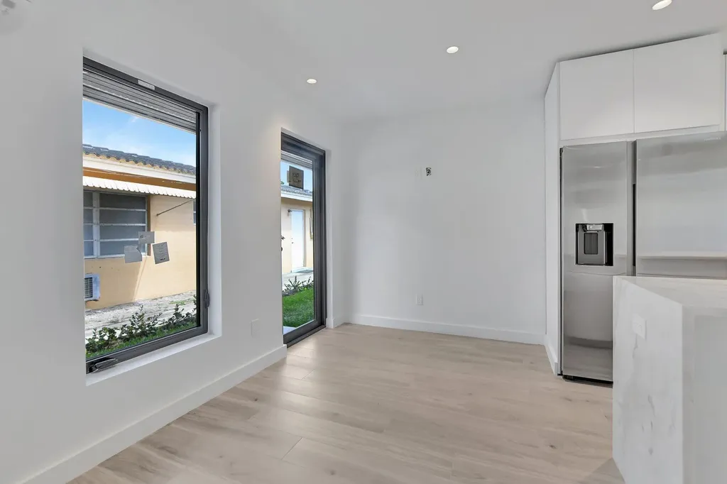 1361 SE 4th Street Deerfield Beach FL 33441