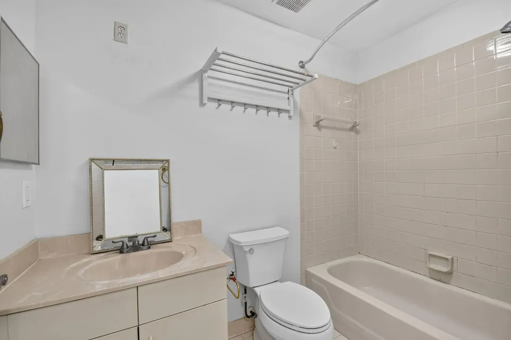 208 Caribe Court Greenacres FL 33413