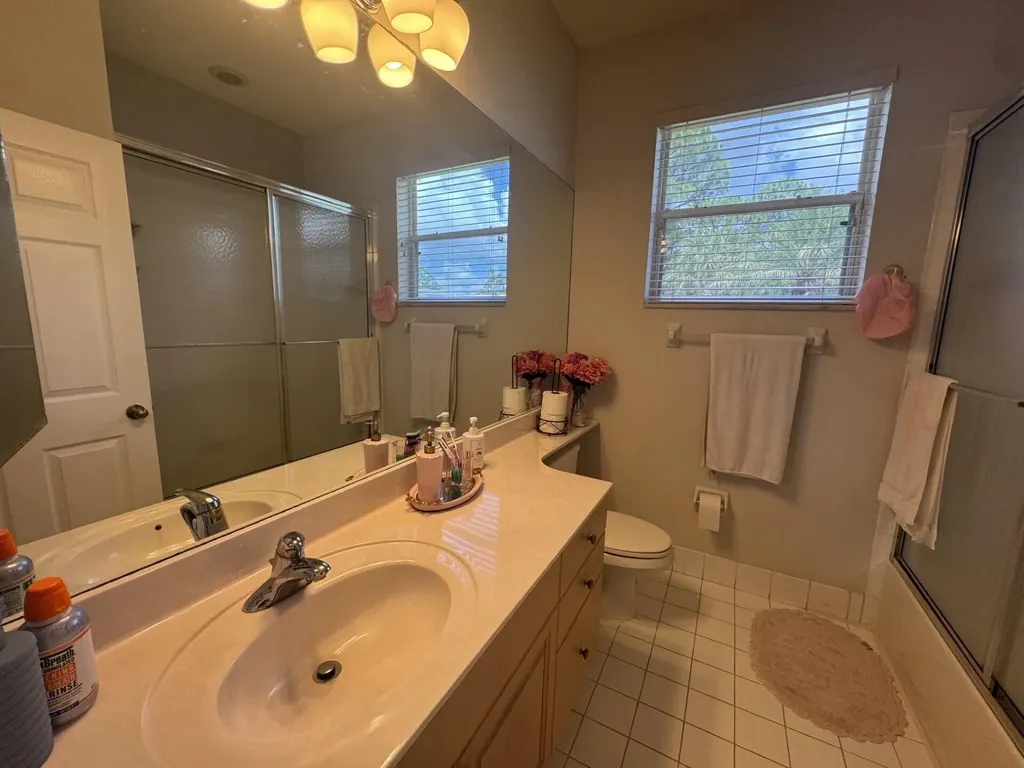 1528 SE Holyrood Lane Port St Lucie FL 34952