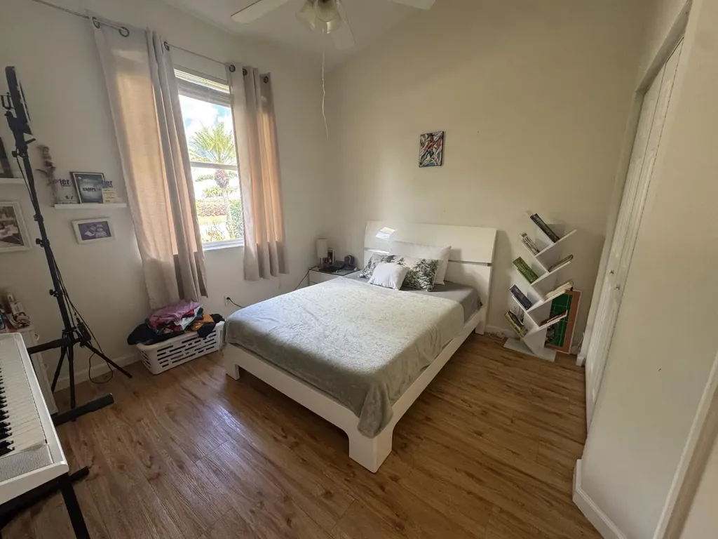 1528 SE Holyrood Lane Port St Lucie FL 34952