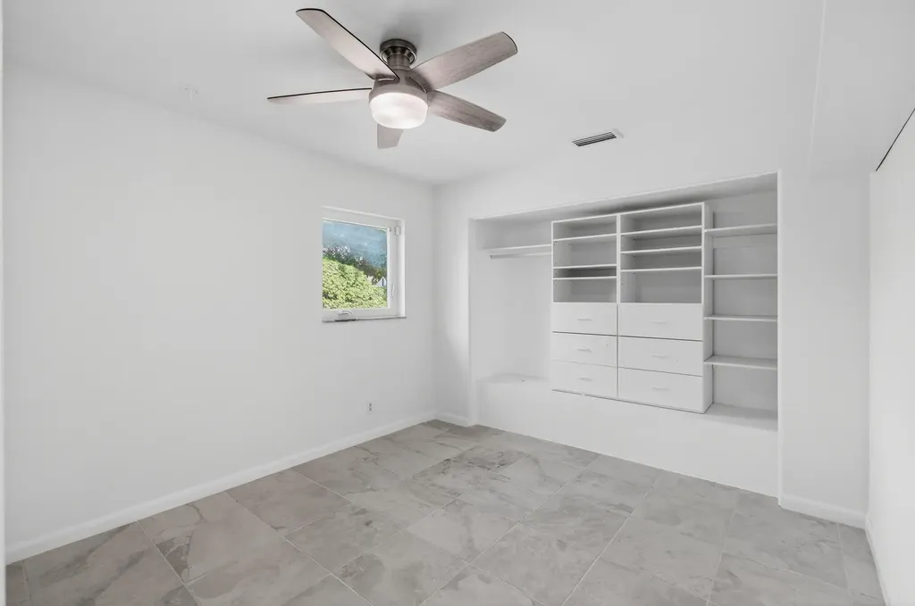 699 NW 16th Avenue Boca Raton FL 33486