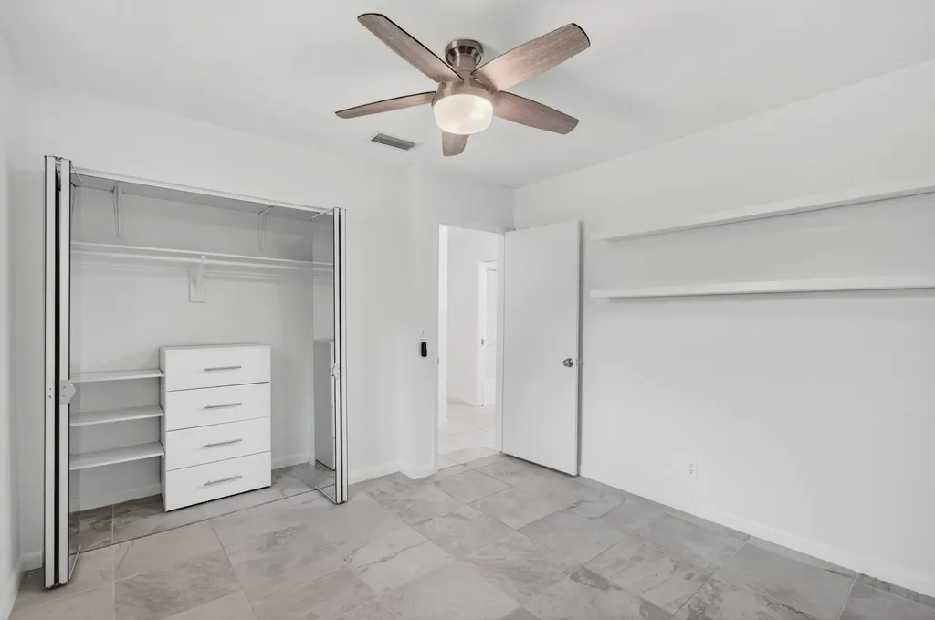 699 NW 16th Avenue Boca Raton FL 33486
