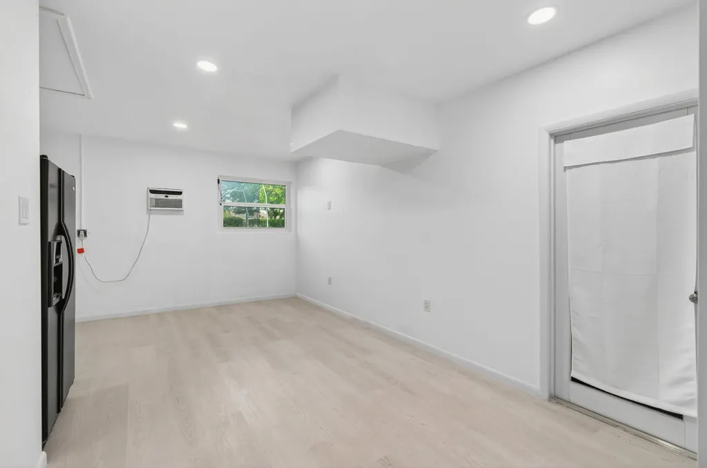 699 NW 16th Avenue Boca Raton FL 33486