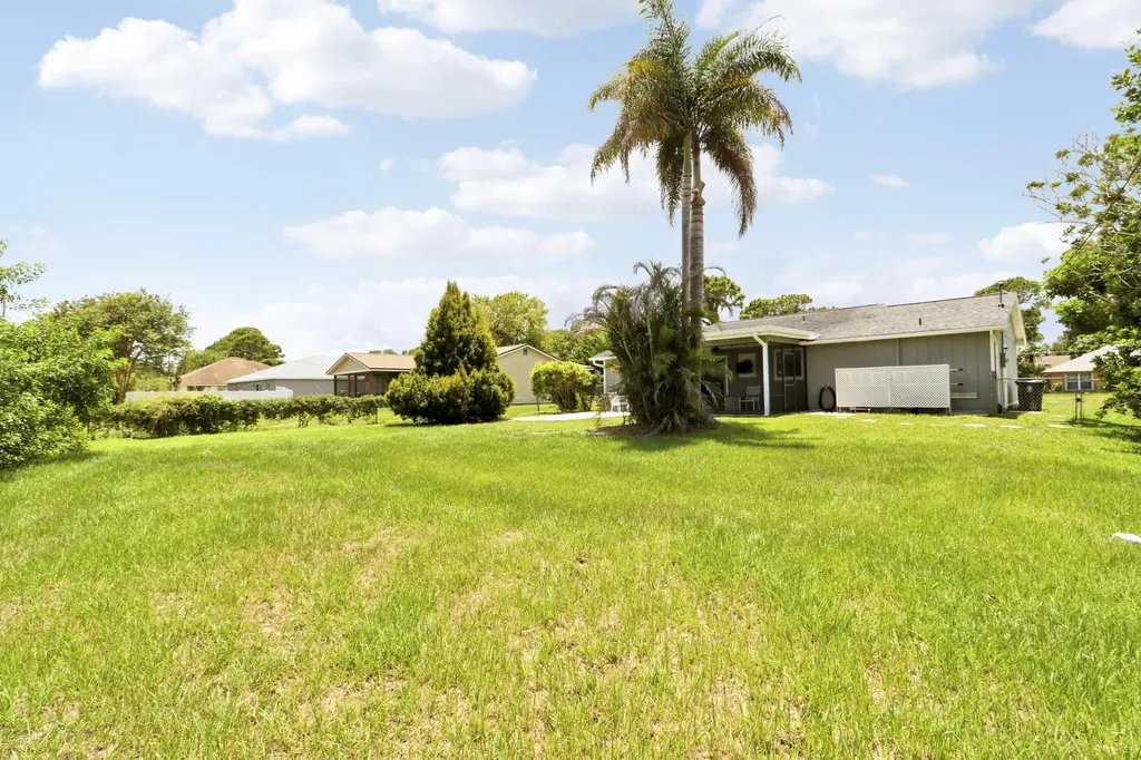 2889 SW Vittorio Street Port St Lucie FL 34953