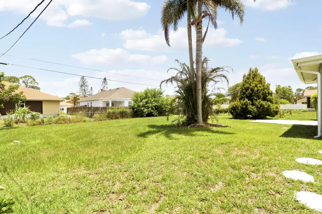 2889 SW Vittorio Street Port St Lucie FL 34953