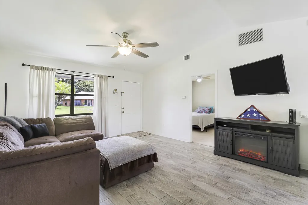 2889 SW Vittorio Street Port St Lucie FL 34953