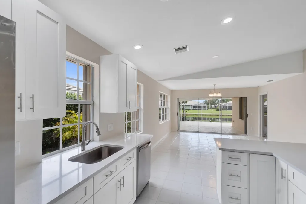 1256 NW Bentley Circle Port St Lucie FL 34986