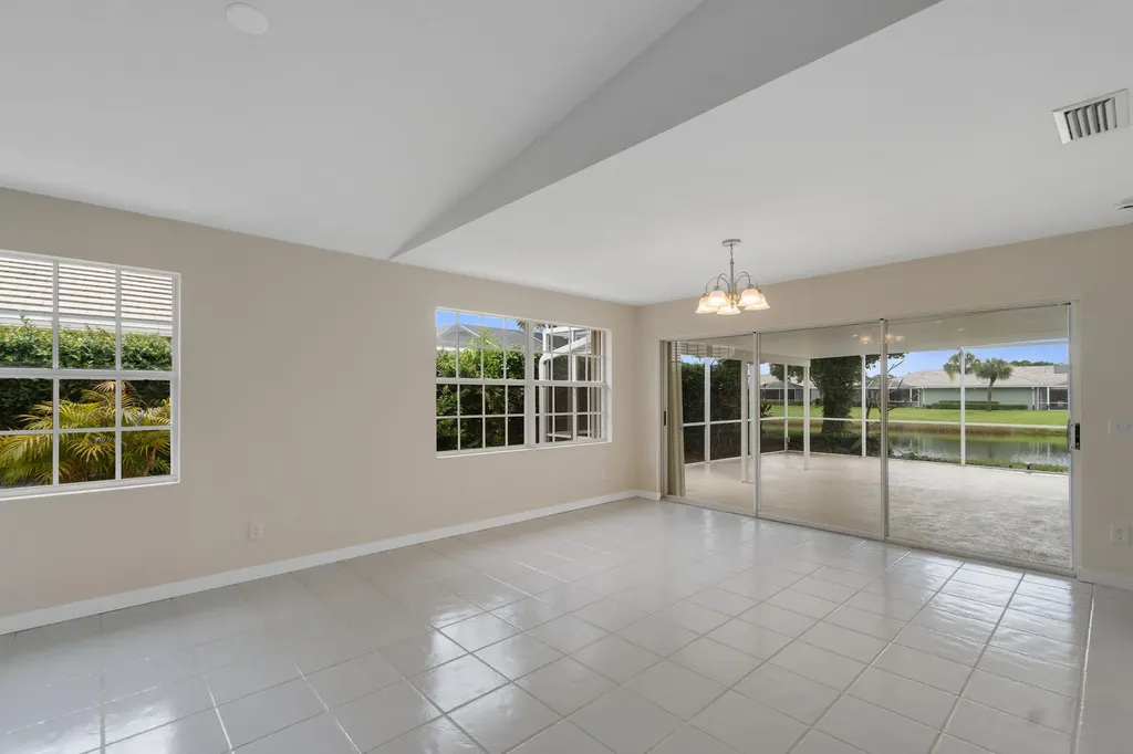 1256 NW Bentley Circle Port St Lucie FL 34986