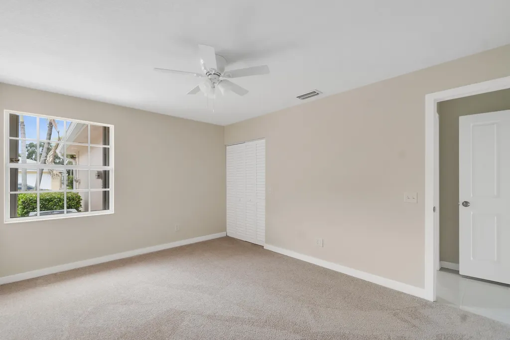 1256 NW Bentley Circle Port St Lucie FL 34986