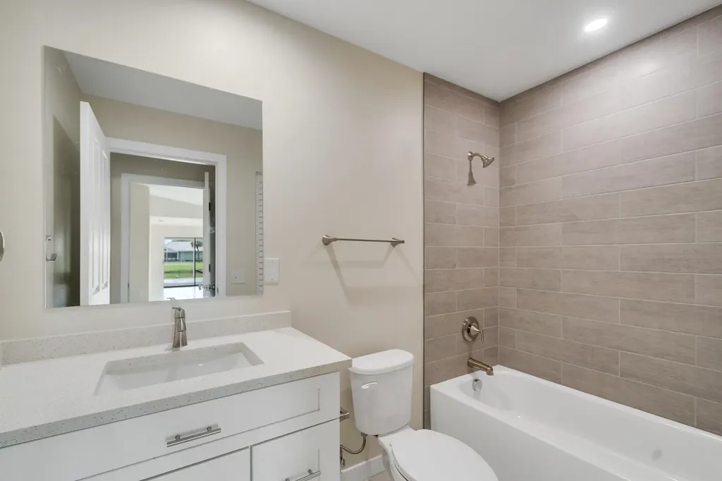 1256 NW Bentley Circle Port St Lucie FL 34986